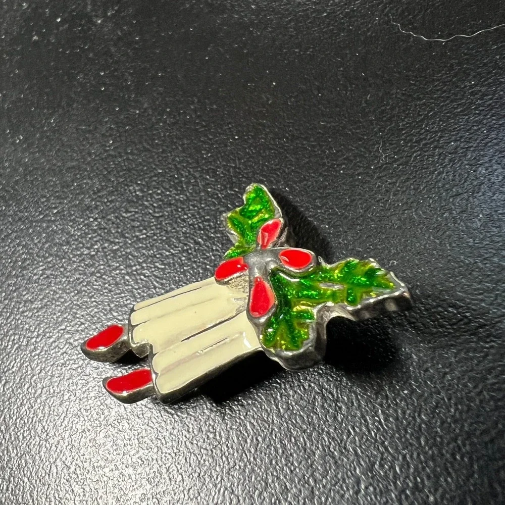 Vintage Holiday Candle Holly Brooch‎ Silver Tone Enamel Christmas Pin